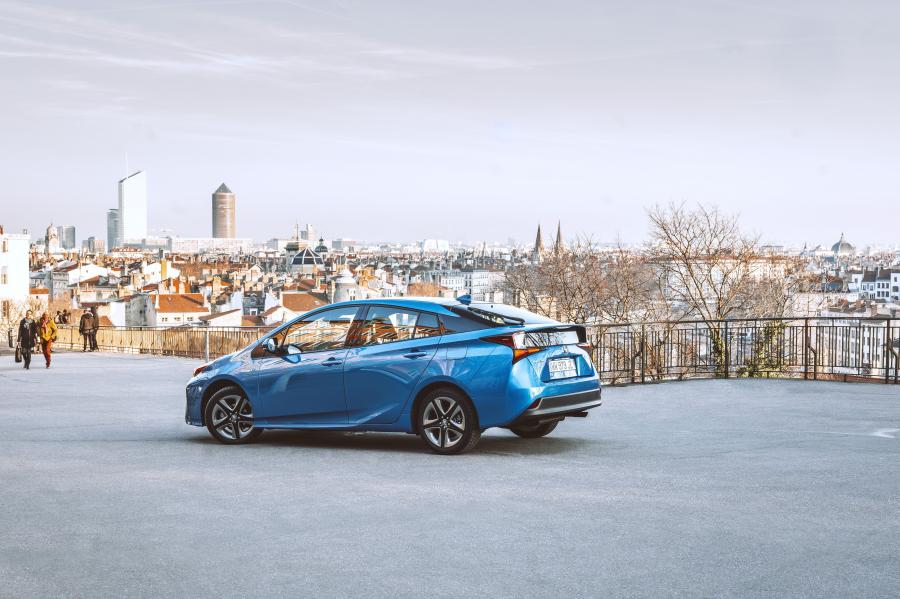  Toyota Prius 2019 года  (WW) (фото 6 из 18)